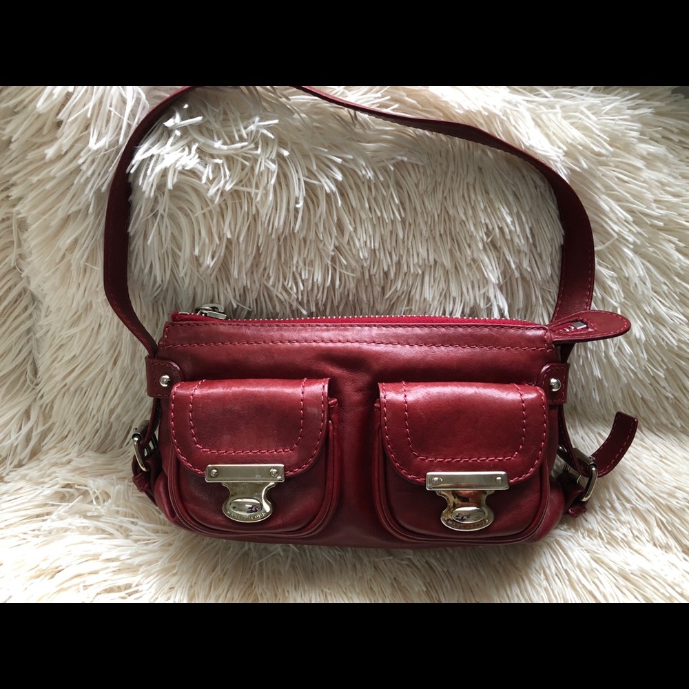 ❤️👛❤️👛Marc Jacobs purse. Scarlet color